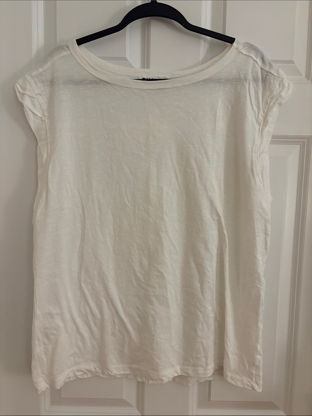BUCKETLIST White Cap-Sleeve Scoop Neck Tank
